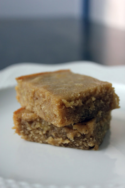 Recipe for Banana Blondies by freshfromthe.com