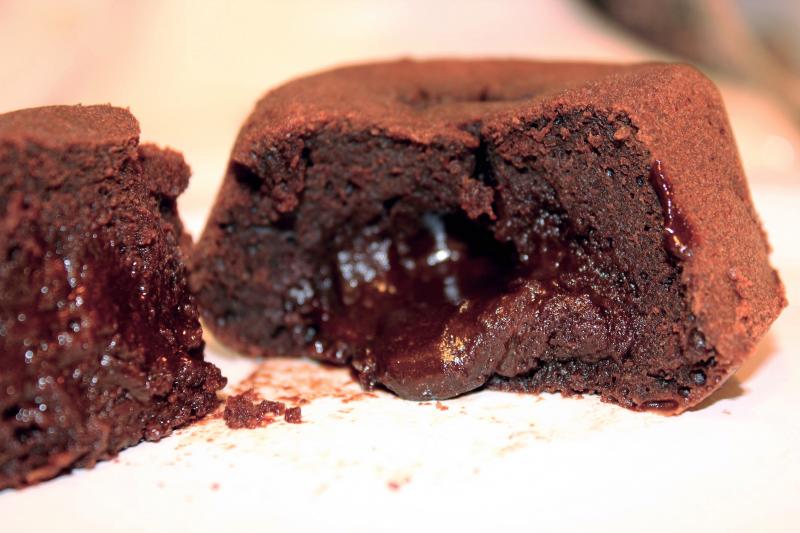 Molten Chocolate Cake - super easy and delicious! by freshfromthe.com