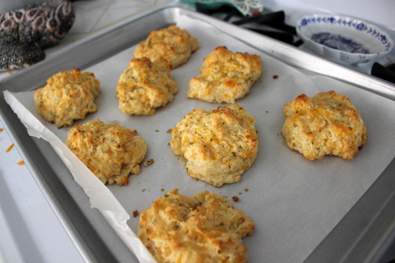 Red Lobster Cheddar Bay Biscuit Mix Review