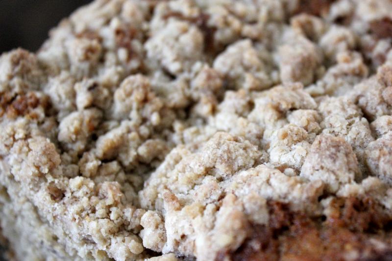 Recipe for Cinnamon Banana Bread with Crumble Topping by freshfromthe.com