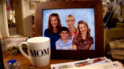 Mom-cast