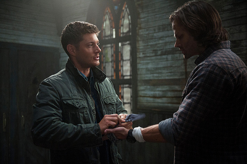 Recap/review of SUPERNATURAL 8x23 'Sacrifice'