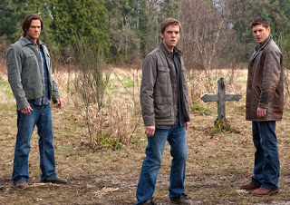 Recap/review of Supernatural 5x22 "Swan Song" by freshfromthe.com